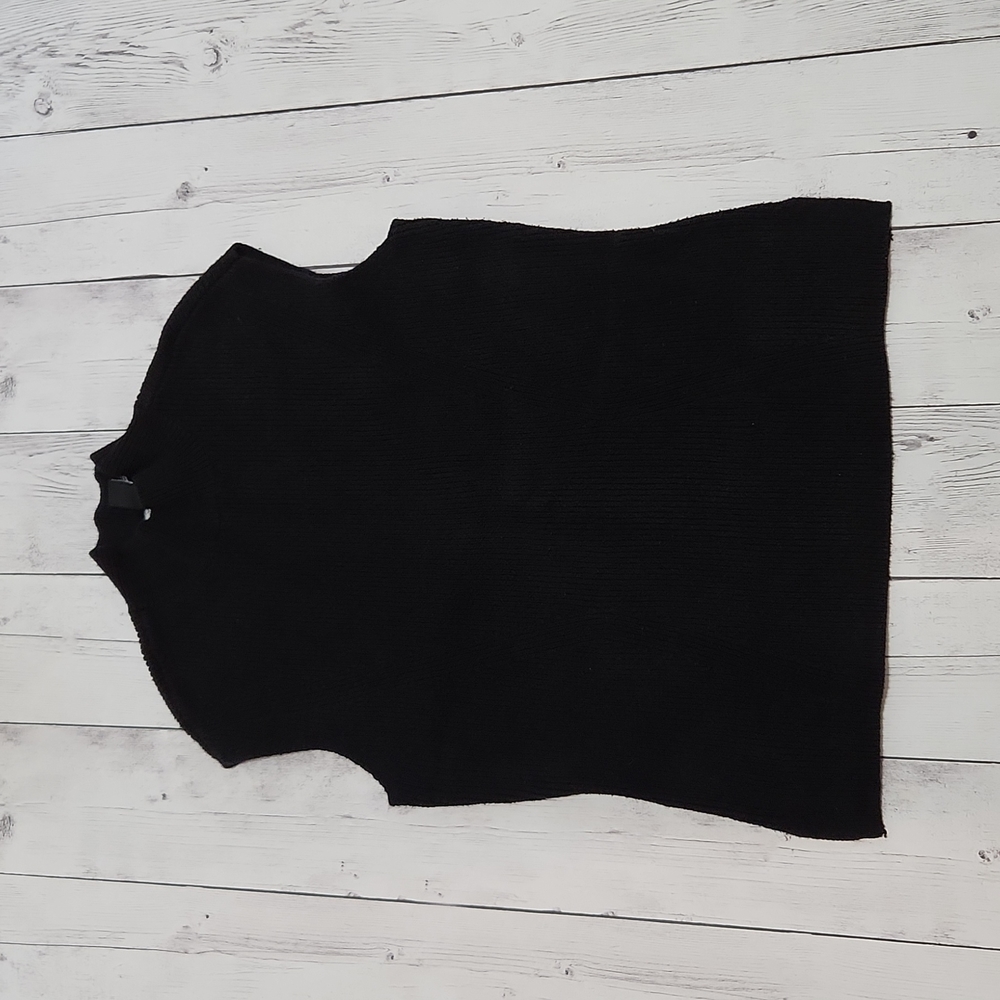 White House Black Market Black Large Tank top sweater
